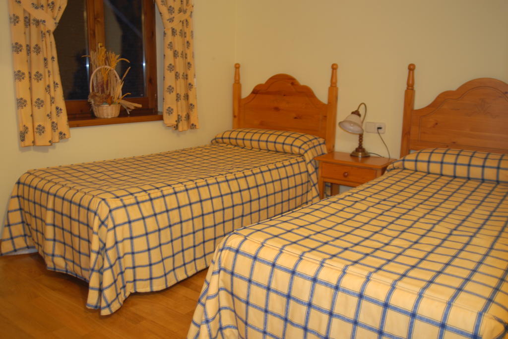 Casa Es Neres Hotel Les Phòng bức ảnh