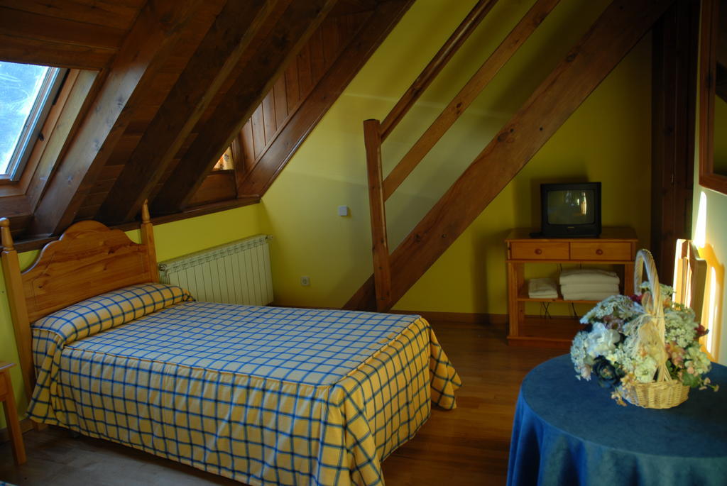 Casa Es Neres Hotel Les Phòng bức ảnh