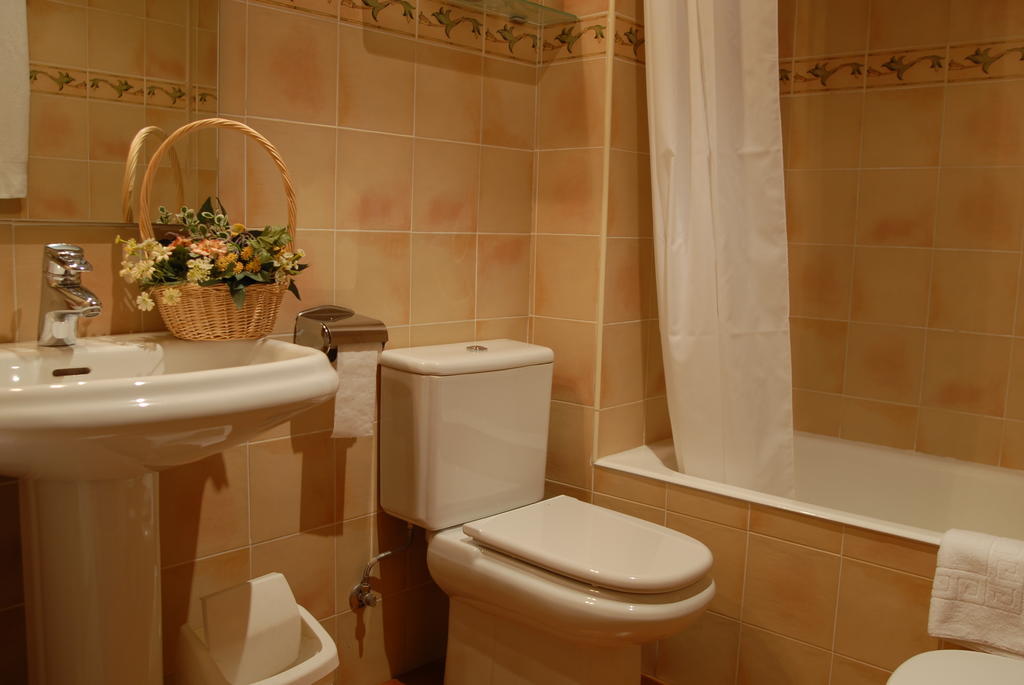 Casa Es Neres Hotel Les Phòng bức ảnh