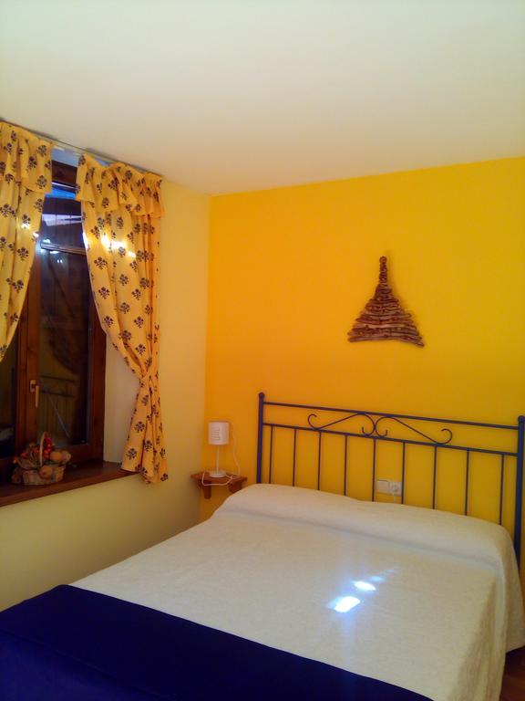 Casa Es Neres Hotel Les Ngoại thất bức ảnh